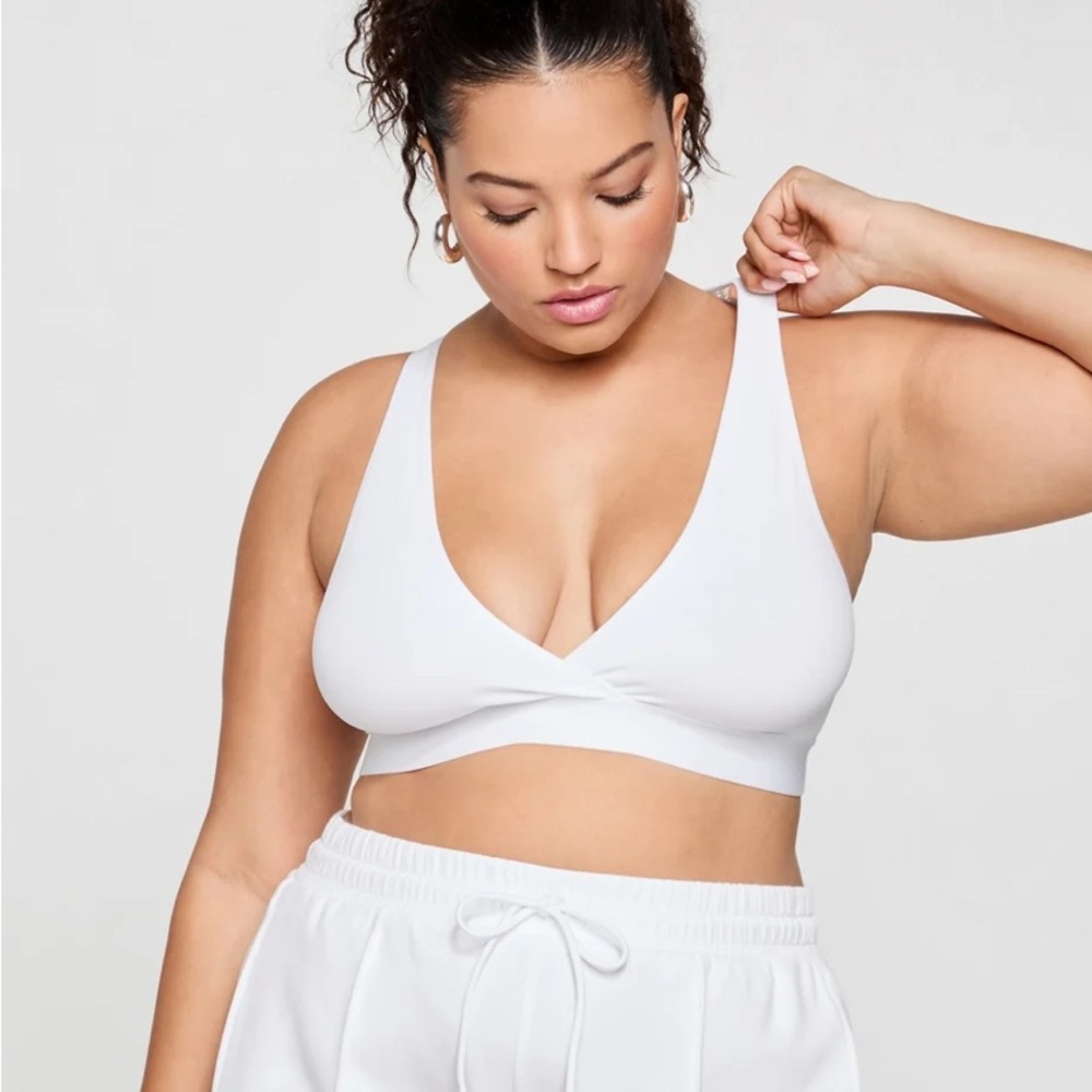 Seamless White Bralette